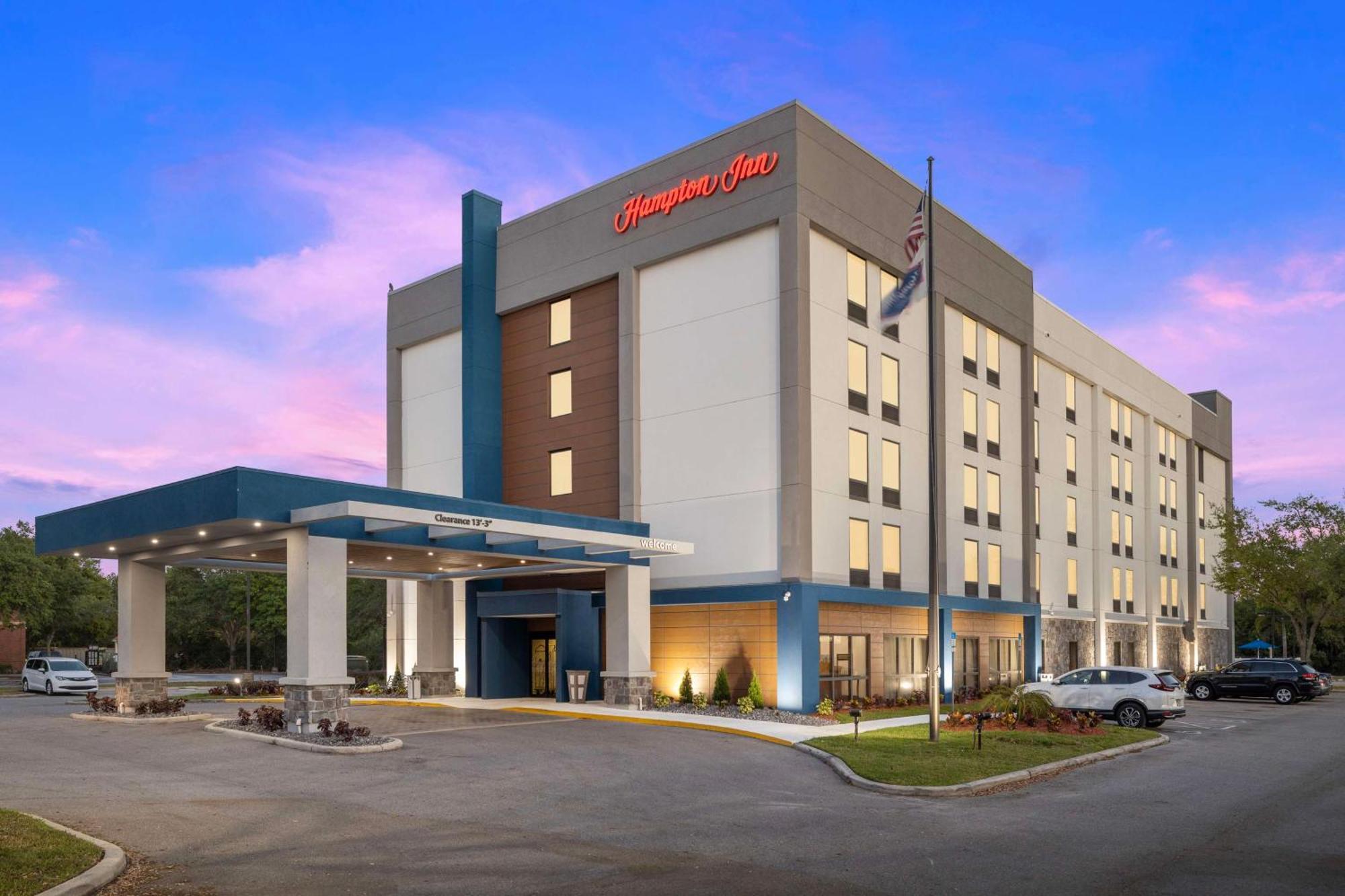 Hampton Inn Tampa-Veterans Expressway Exterior photo
